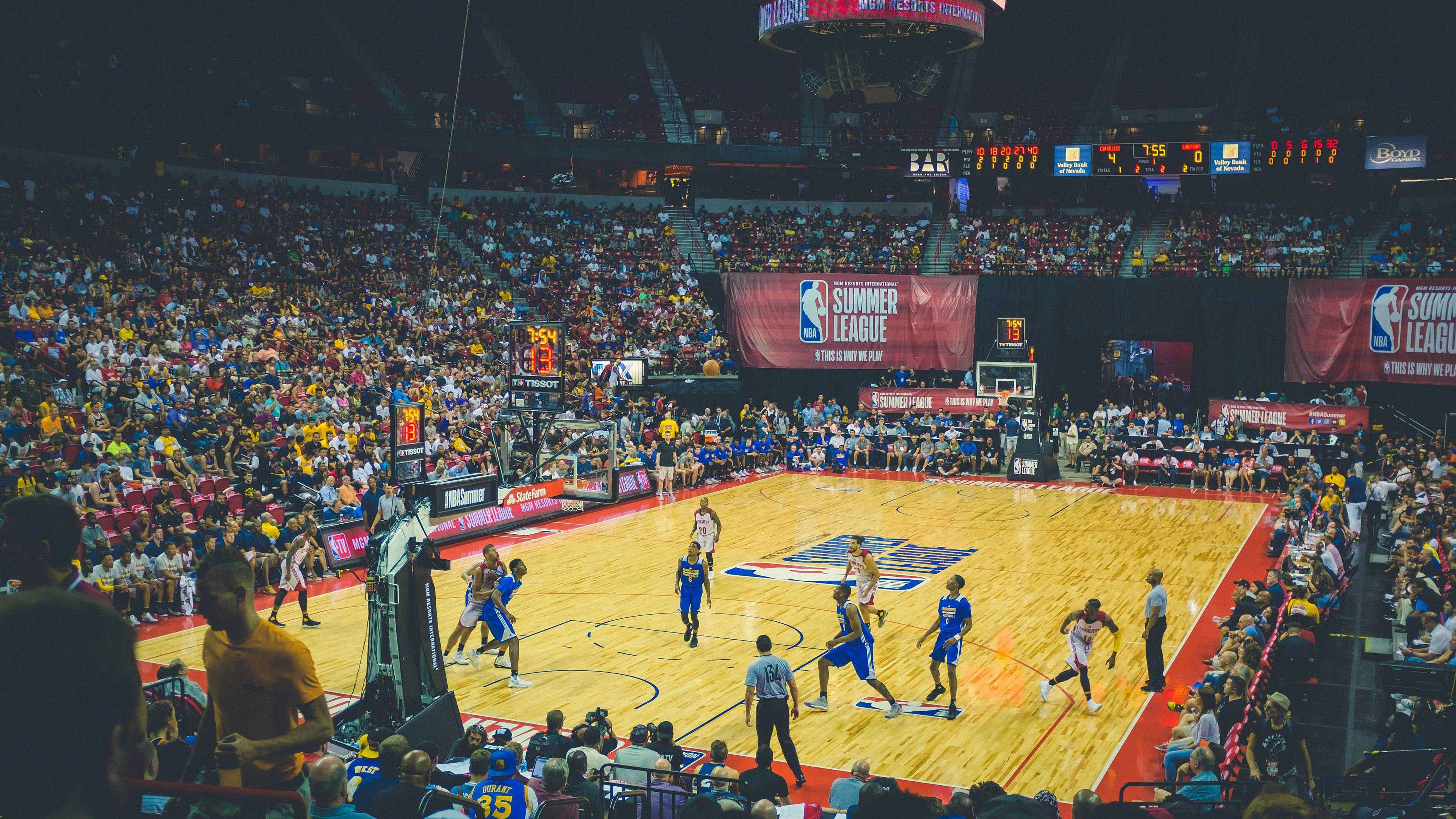 电竞产业蓬勃发展,全球赛事热度再创新高